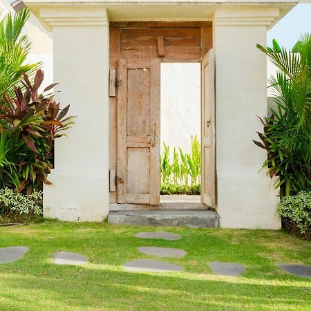 Rara Guesthouse Canggu Екстериор снимка