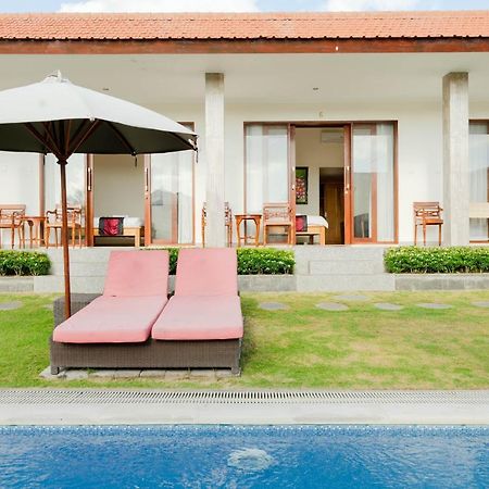 Rara Guesthouse Canggu Екстериор снимка