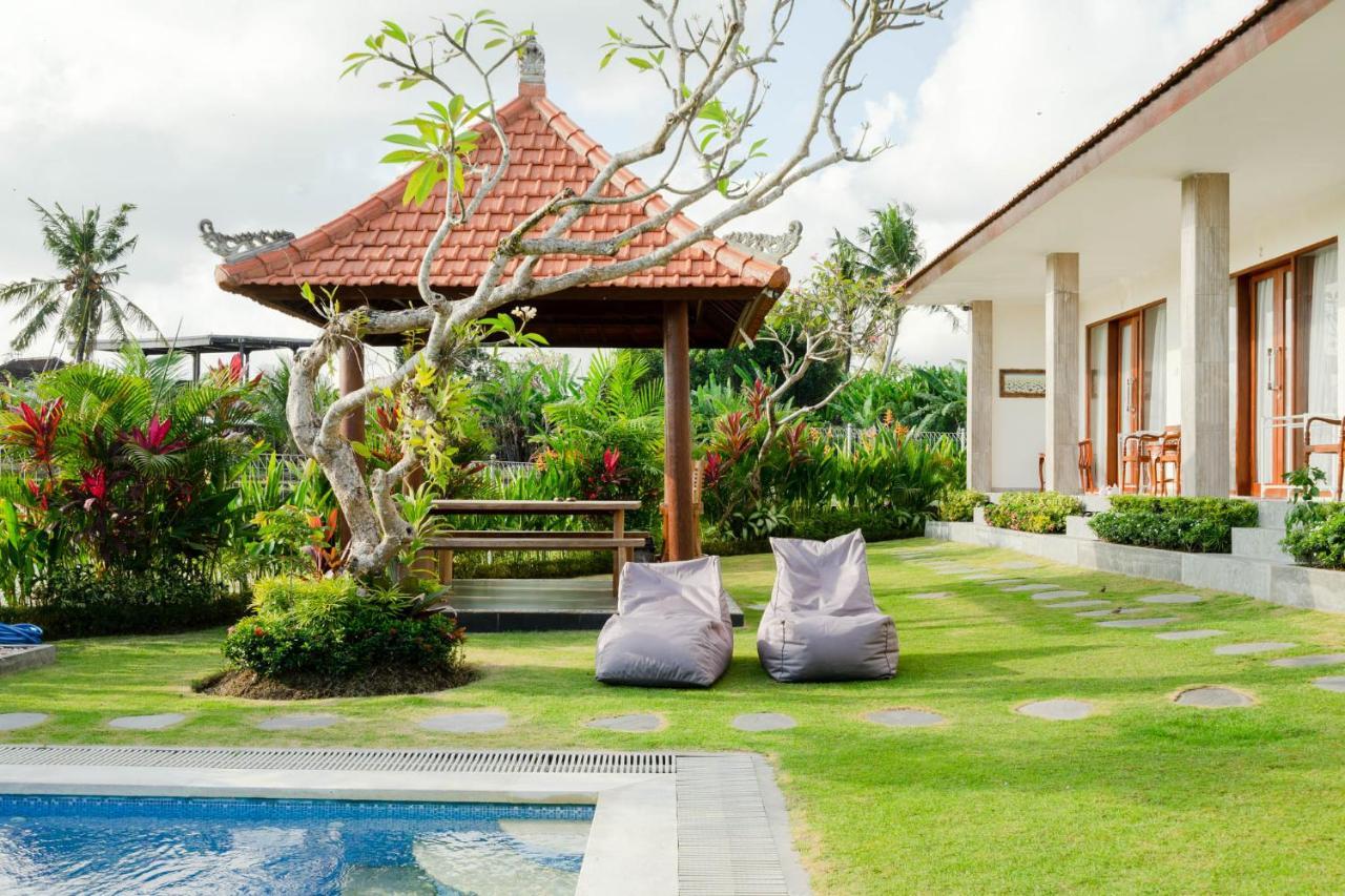 Rara Guesthouse Canggu Екстериор снимка