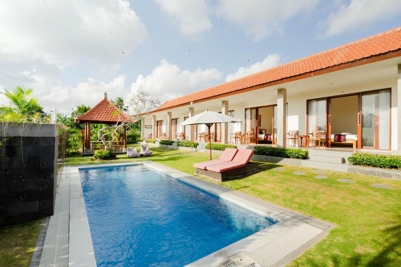 Rara Guesthouse Canggu Екстериор снимка