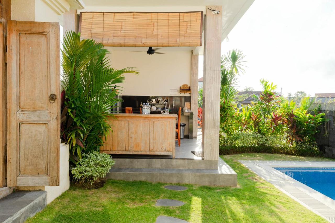 Rara Guesthouse Canggu Екстериор снимка